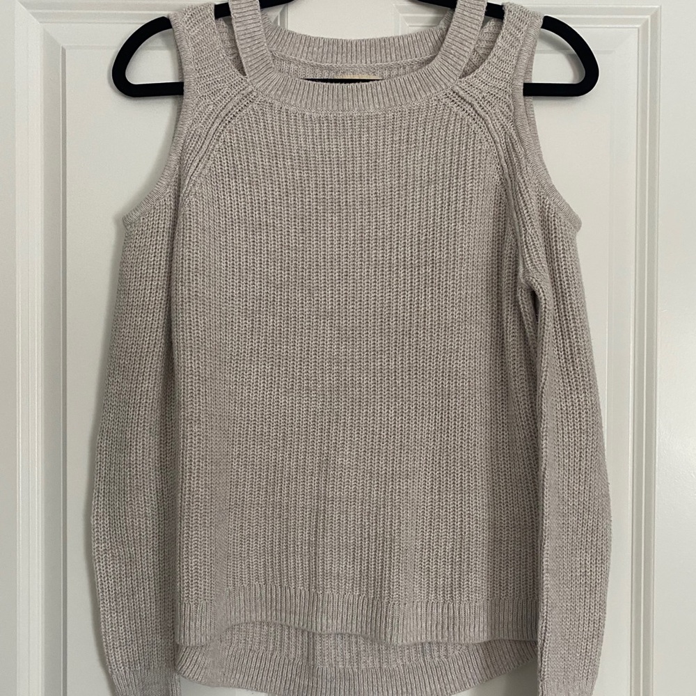 Hollister sweater